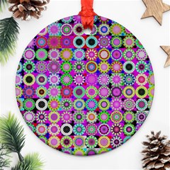 Design Circles Circular Background Ornament (round)